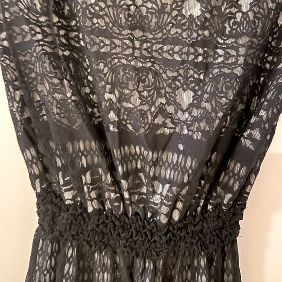 MAX STUDIO stretchy dress with burnout overlay - Picture 2 of 5